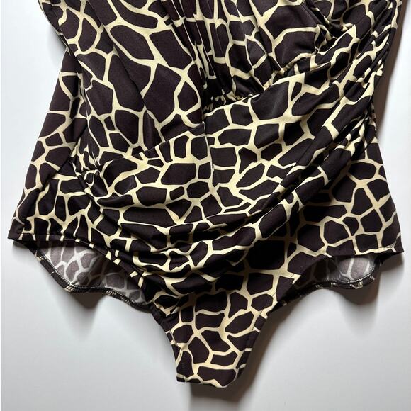 Miraclesuit #349880 One-Piece Swimsuit Giraffe Print Sz 20W Slimming Shaping - Picture 3 of 11